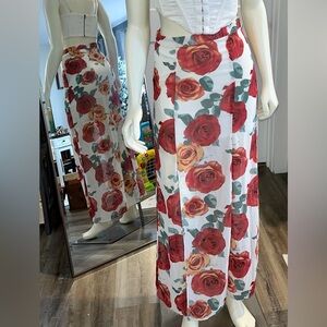 Forever 21 Floral Skirt Front Slit Red/White sz XS